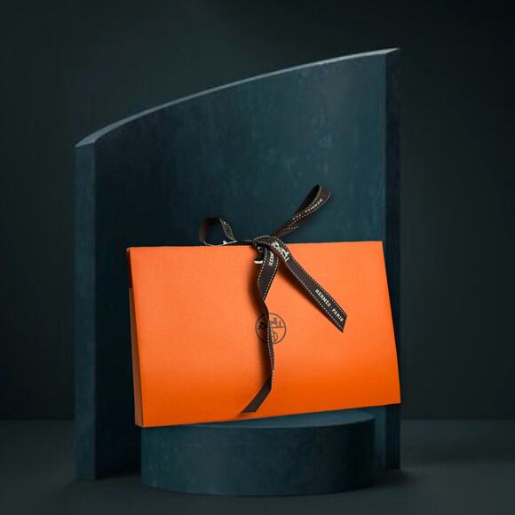Authentic Hermes Beauty Gift Packaging - Picture 1 of 3